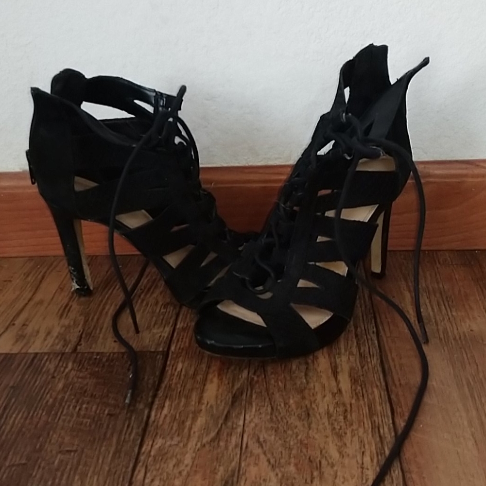 Gianni Bibi black heels